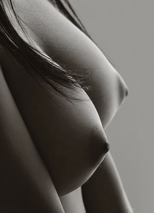 好乳知時(shí)節(jié) 這次還是奶子 又白又大