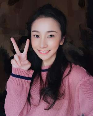 姜梓新可愛生活照圖片