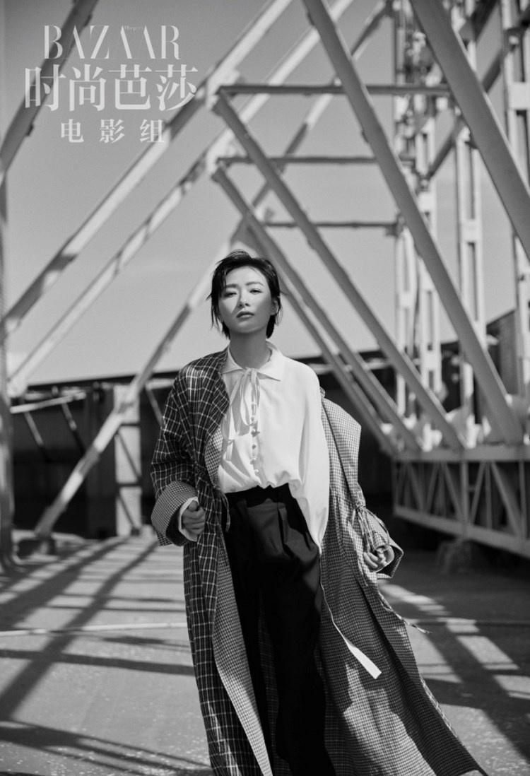 實力女演員萬茜明艷紅唇干練西裝率性短發(fā)多面風格圖片