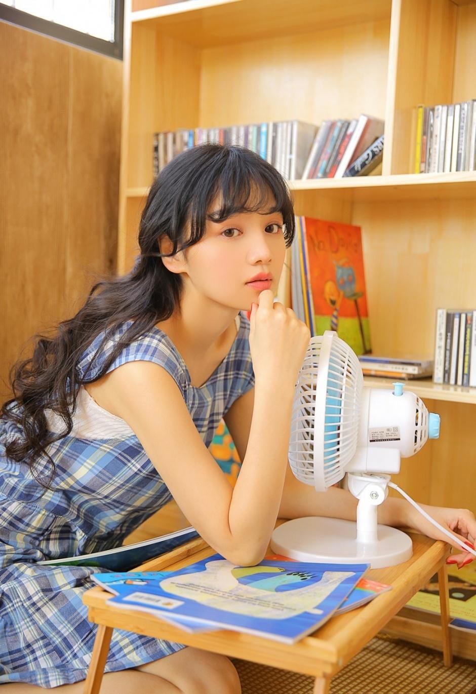 性感小清新美女模特性感美腿誘惑時尚私房寫真