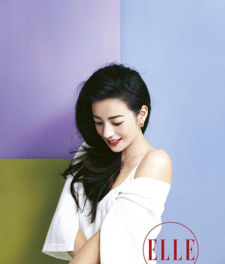 女神趙薇《ELLE》大片嬌艷動人展御姐氣質(zhì)