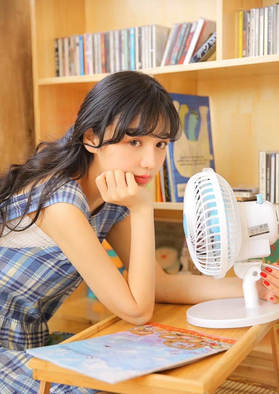 性感小清新美女模特性感美腿誘惑時尚私房寫真