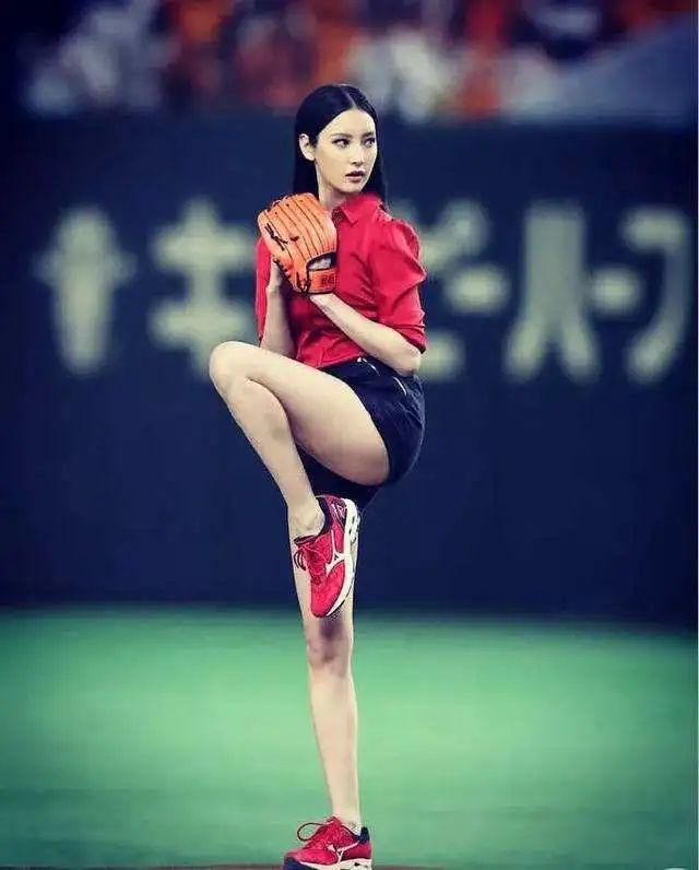 日本擁有“魔鬼身材”的女星！美腿太逆天了