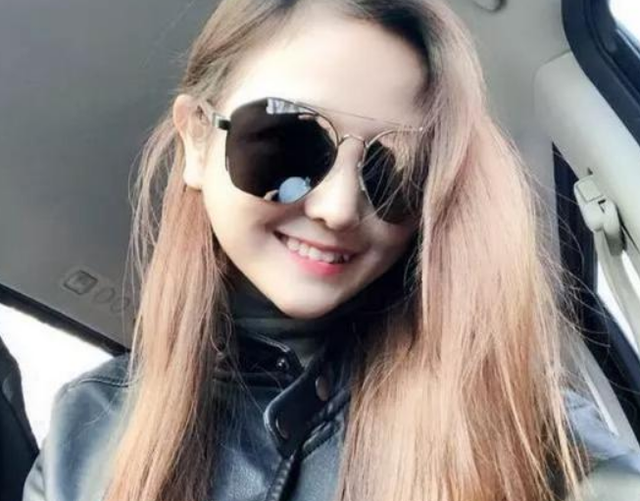 “最美袖珍人”黃韻伊，1米35酷似女明星，年入百萬仍然單身