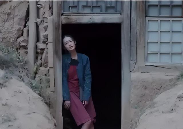 《白鹿原》中最美女人田小娥，她結(jié)局凄慘因為什么？漂亮？放蕩？