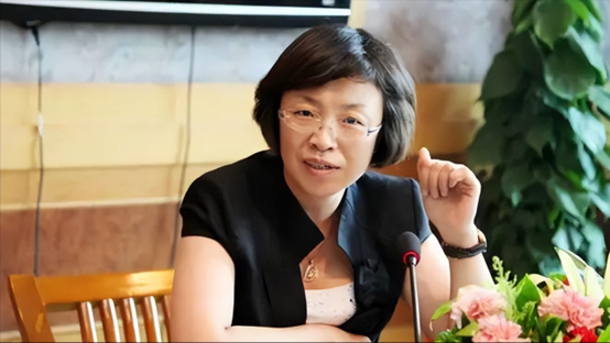 記實(shí)：美女市長(zhǎng)楊曉波，陪睡40位男人，被抓時(shí)跪地哭喊求饒