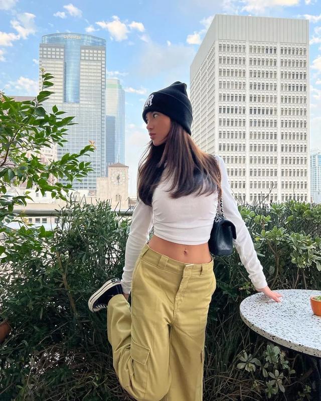 畫家的女模特？性感嫵媚的美國亞裔美女Camila Killa
