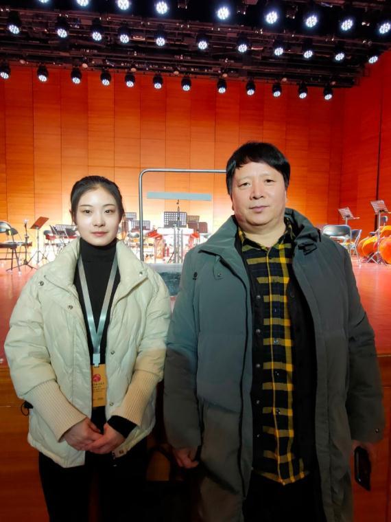 一個(gè)女孩，一把曲胡，70萬粉絲……