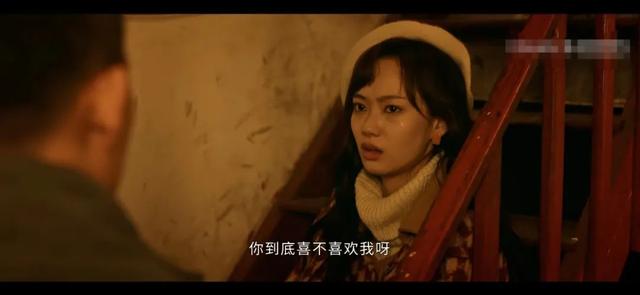 他是誰：衛(wèi)國平藏在錢包里的女人照片，暴露了陳山河被割喉的真相