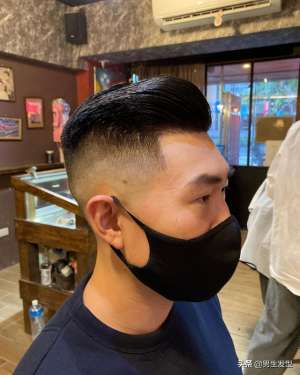 國字臉女生適合的發(fā)型(男人過了40歲，建議剪這3款發(fā)型，穩(wěn)重帥氣不油膩)