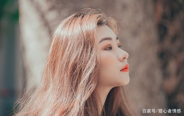 99個(gè)可復(fù)制聊天話(huà)題，聊到妹子停不下來(lái)