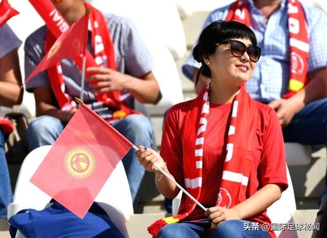 亞洲杯難得一見的各國美女球迷，東西亞美眉齊聚球場