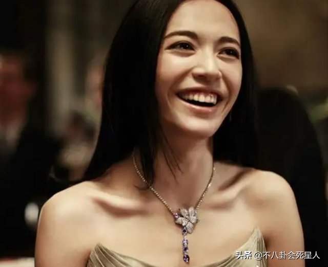 看臉很“一般”，看腿是絕美，這6位女星的顏值身材差距真大