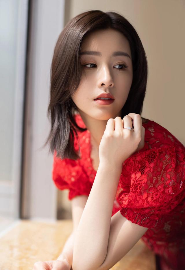 五位女星養(yǎng)眼美圖欣賞，個(gè)個(gè)美若天仙，你最喜歡誰呢？