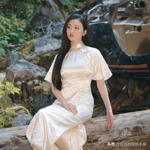 旗袍如照妖鏡，看看這17位女星，誰最驚艷，誰像偷穿大人衣服？