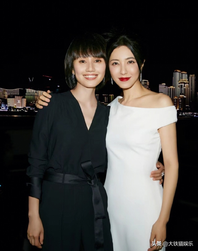 恭喜！女星紅毯斗艷“風(fēng)向”變了，捂得嚴(yán)實(shí)還艷壓群芳，才是真美