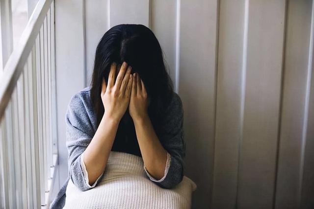 青春期是女孩的“危險期”？三條界限要守住，有女兒的父母多重視