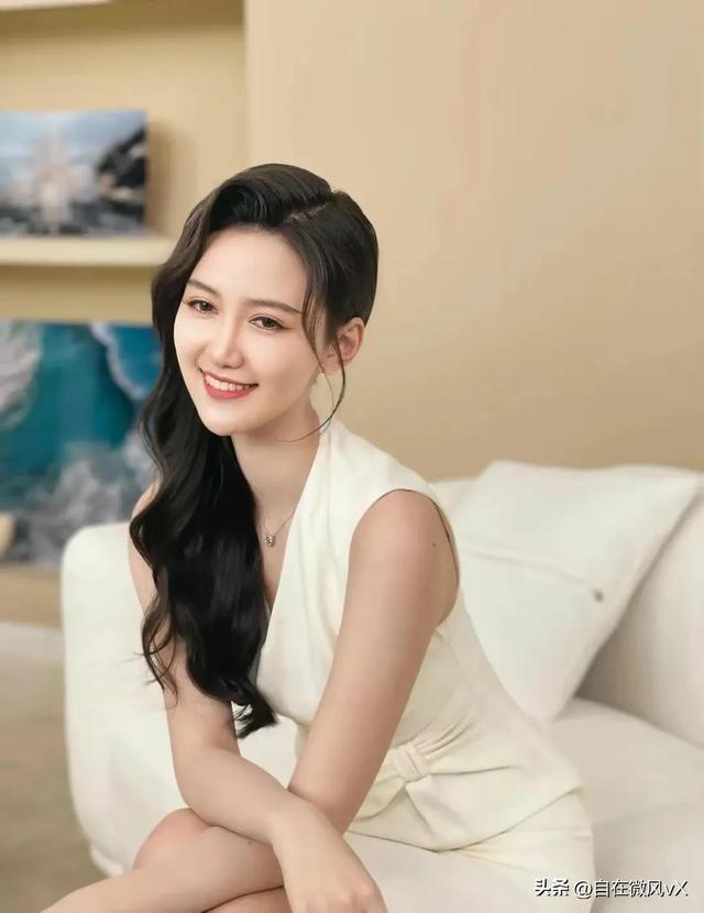 美女馬萱，清新甜美，這笑容太治愈了