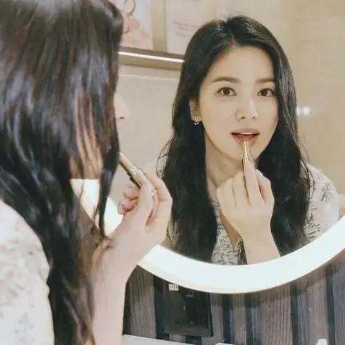 那些年被評為韓國最美的十大女星，宋慧喬僅排第七，金喜善墊底