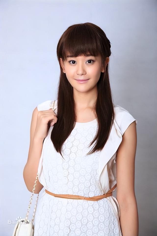 “自帶苦相”的九位女星，個(gè)個(gè)愁容滿面，演什么都喪，太吃虧了