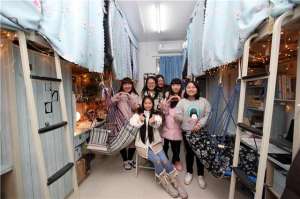 女生宿舍(女生宿舍中會發(fā)生的4件事，有笑有淚，學姐：滿滿都是回憶)