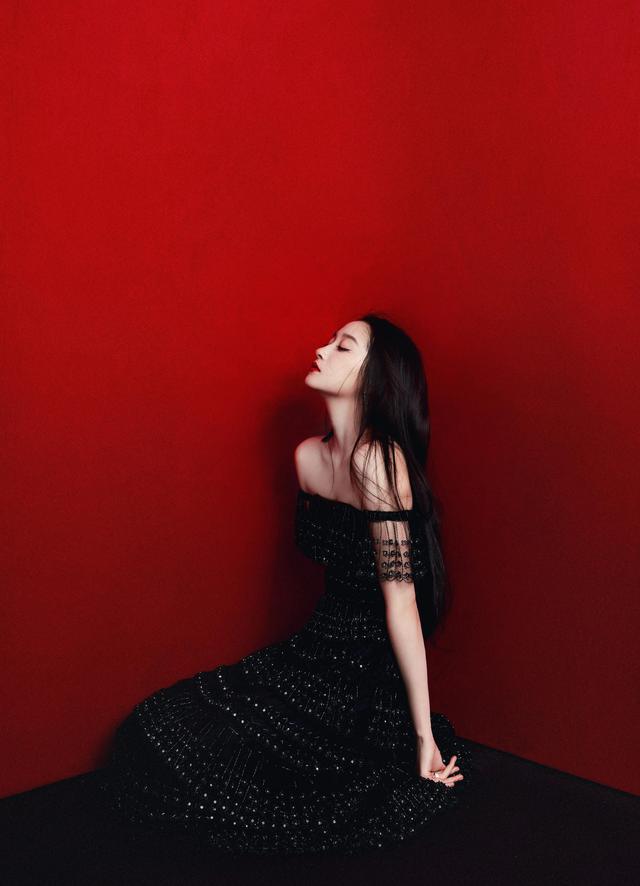 八位美女寫(xiě)真，風(fēng)姿綽約小天仙，驚鴻一瞥清流溪，有你喜歡的嗎？