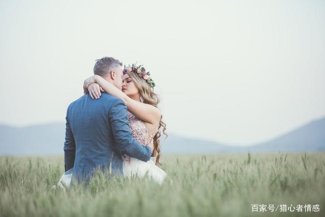 99個(gè)可復(fù)制聊天話(huà)題，聊到妹子停不下來(lái)