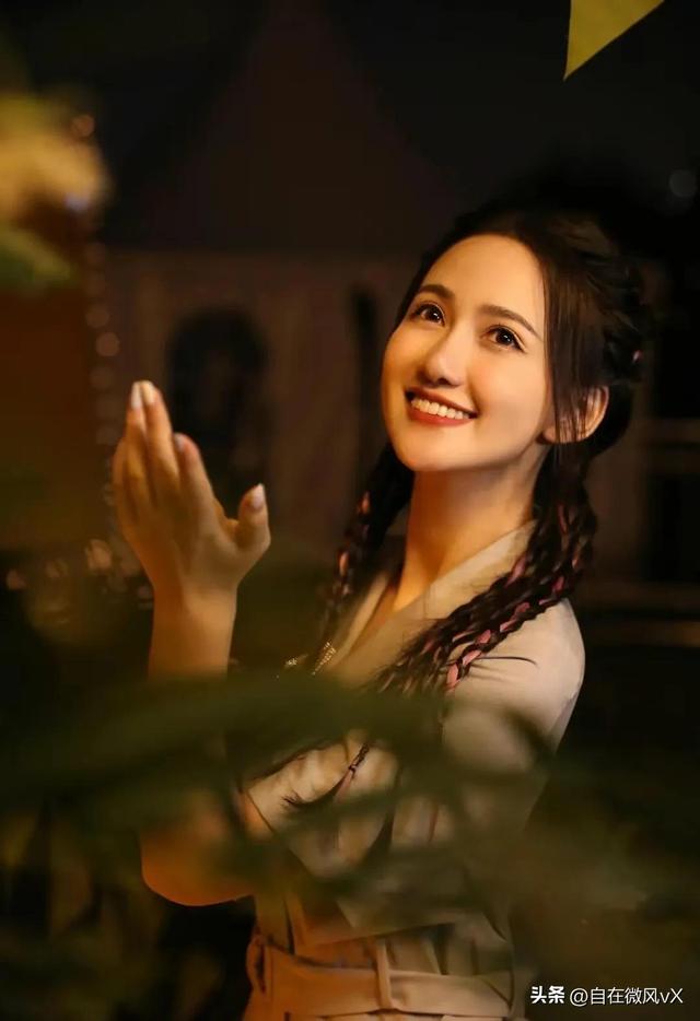 美女馬萱，清新甜美，這笑容太治愈了