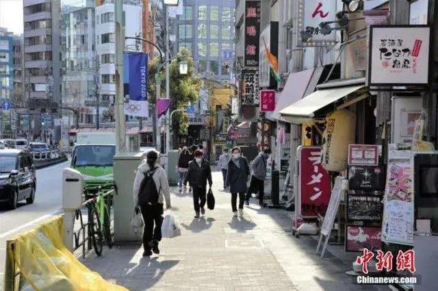 知名女星確診新冠肺炎！肺部白影、呼吸困難，此前一直未接種疫苗