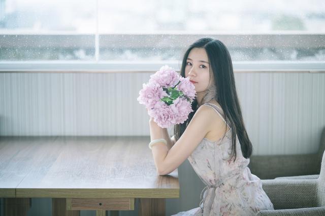 高清美女圖片，張張可當(dāng)壁紙哦