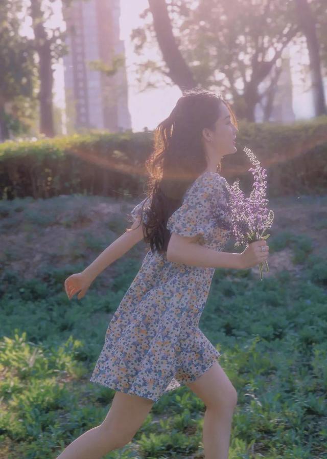 五位女星養(yǎng)眼美圖欣賞，個(gè)個(gè)美若天仙，你最喜歡誰呢？