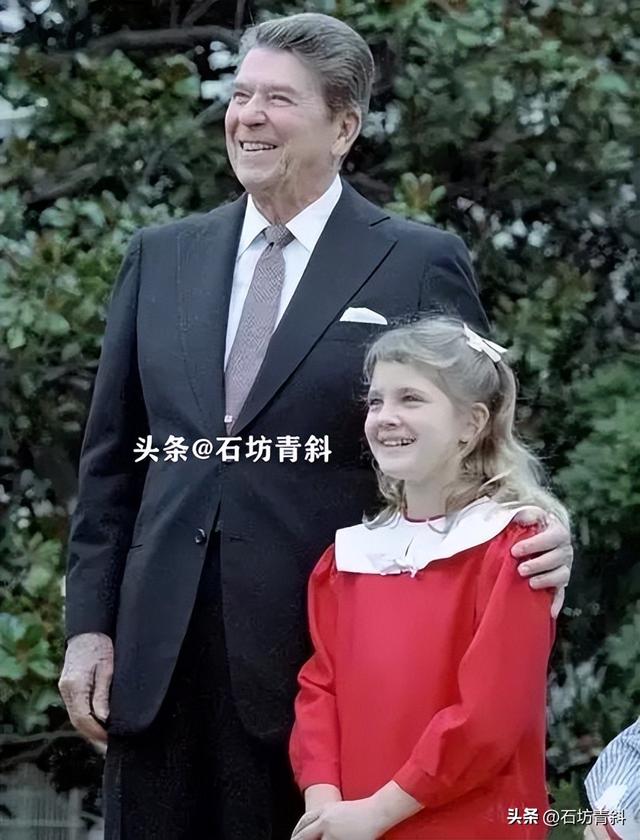 壞女孩的起伏人生：13歲吸毒，19歲結(jié)婚兩個(gè)月分手，48歲獨(dú)帶倆娃