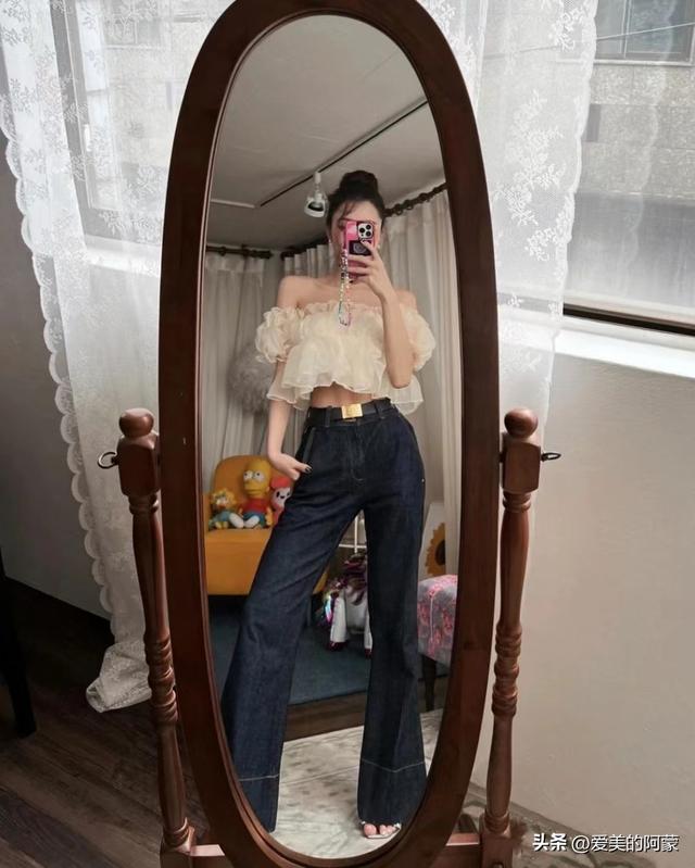 韓國貓系拽姐宋智雅的穿搭絕了，大胸女孩的穿衣模板，又辣又美