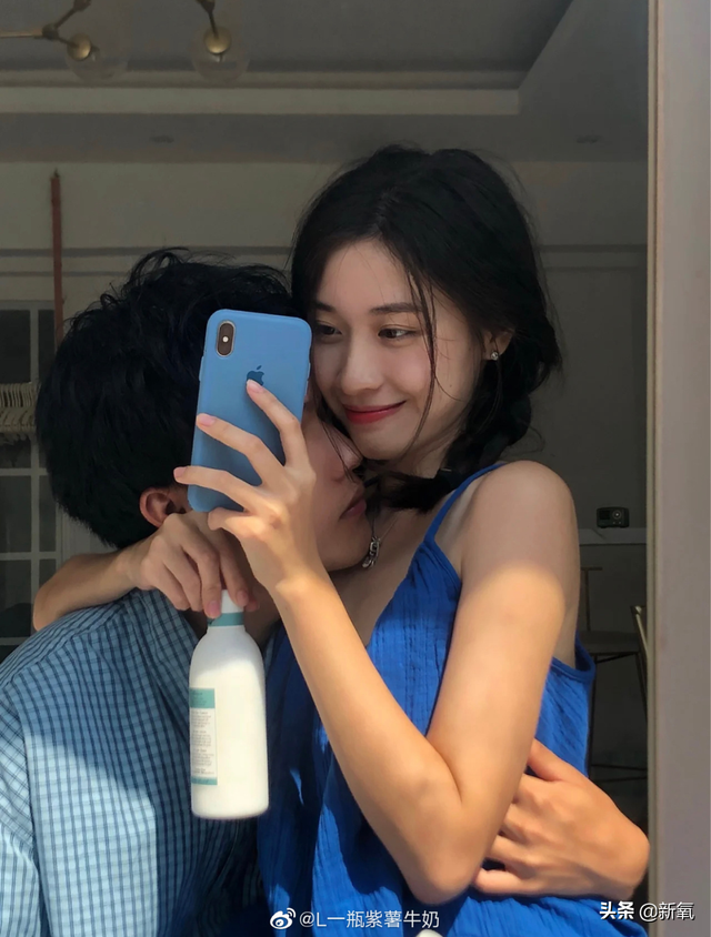 這張憂(yōu)郁的甜妹臉，隨便一張都是會(huì)被美少女們拿來(lái)做頭像的程度