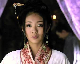 愛裸身嬉戲，你以為她是歷史第一紅顏禍水，其實(shí)她是可憐的女間諜