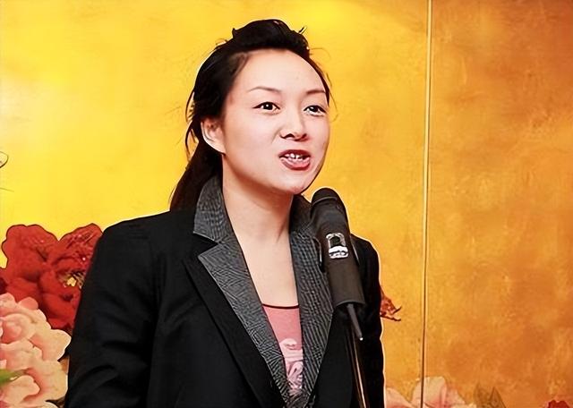 美女?；ㄓ嗝粞啵鲜形瘯浬衔?，生下女兒后鋃鐺入獄