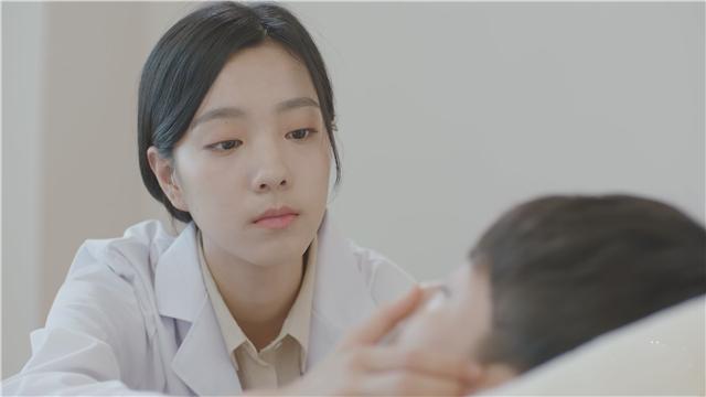 《我的刺猬女孩》結(jié)局終是定局，吳景昊昏迷十年，南南因合照病危