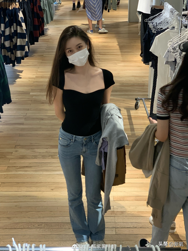 這張憂(yōu)郁的甜妹臉，隨便一張都是會(huì)被美少女們拿來(lái)做頭像的程度