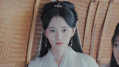 內娛“四千年美女”，夠夠了