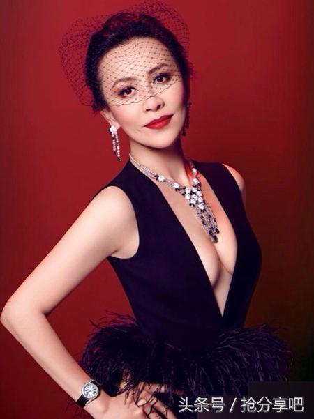 十位射手座女明星，兩位港臺第一女神，內地最受歡迎的是她