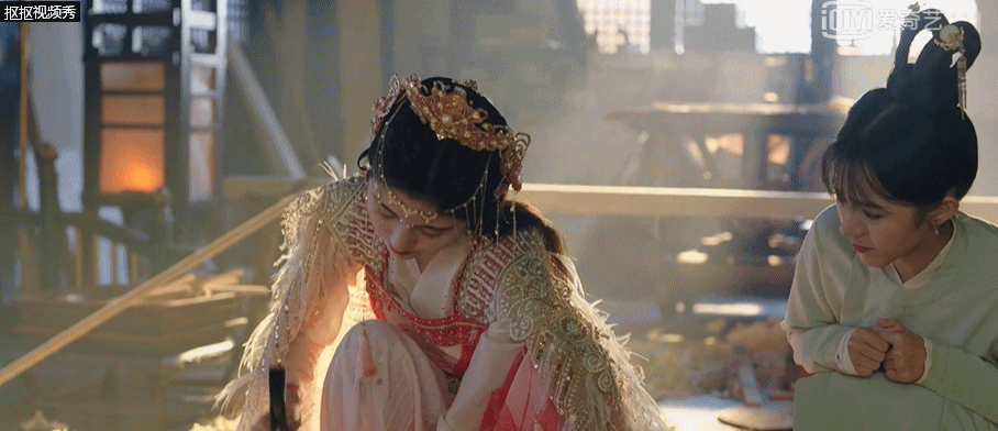 內娛“四千年美女”，夠夠了