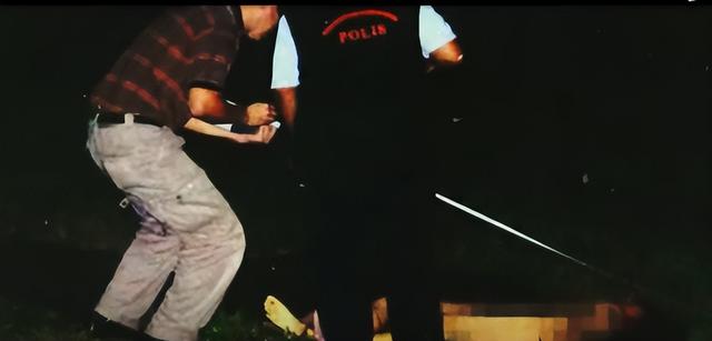 06年，馬來華裔美女夜跑遇害，體內(nèi)有2男子DNA，兇手不認(rèn)罪逃澳洲