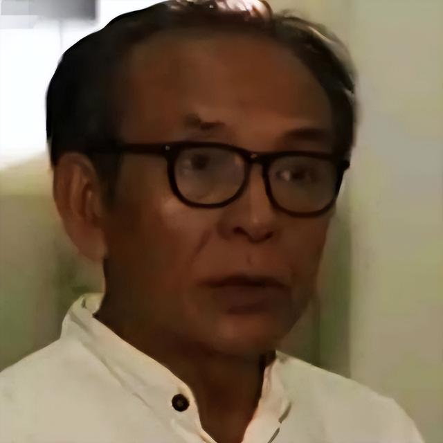 失蹤9月,女博士挺孕肚流落街頭,發(fā)瘋坐路邊傻笑,到底經(jīng)歷了什么？