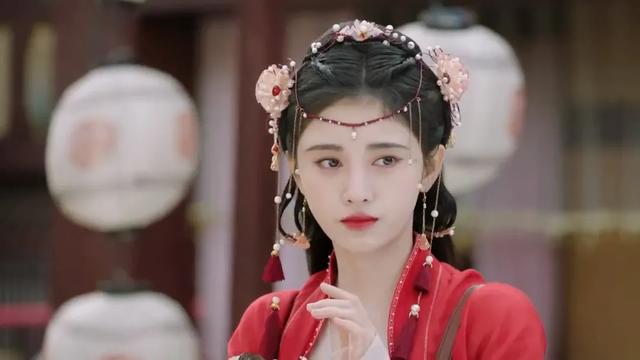 內娛“四千年美女”，夠夠了