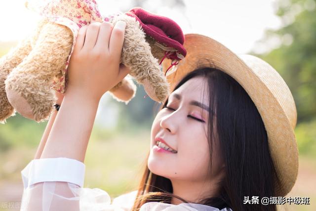 女人拍照十大禁忌，正確的擺姿勢，才能拍出好看的照片