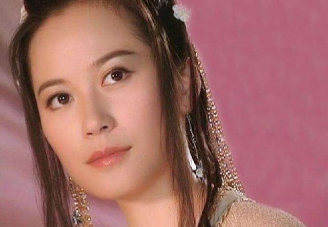 越老越漂亮的5位女星，年輕時(shí)長得一般，年紀(jì)大了反而更美了