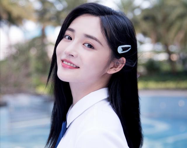 高考結(jié)束上大學(xué)，女生做什么發(fā)型看上去可愛又女神？推薦你這5款