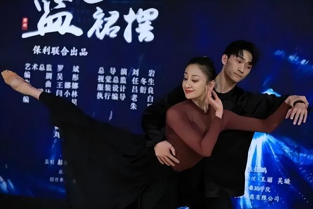 15年過去了，那個摔成終身殘疾、讓張藝謀愧疚一生的女人還好嗎？