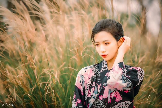 小說：確定女人回到房間，總裁趕緊抓住機會通知助手：她被催眠了