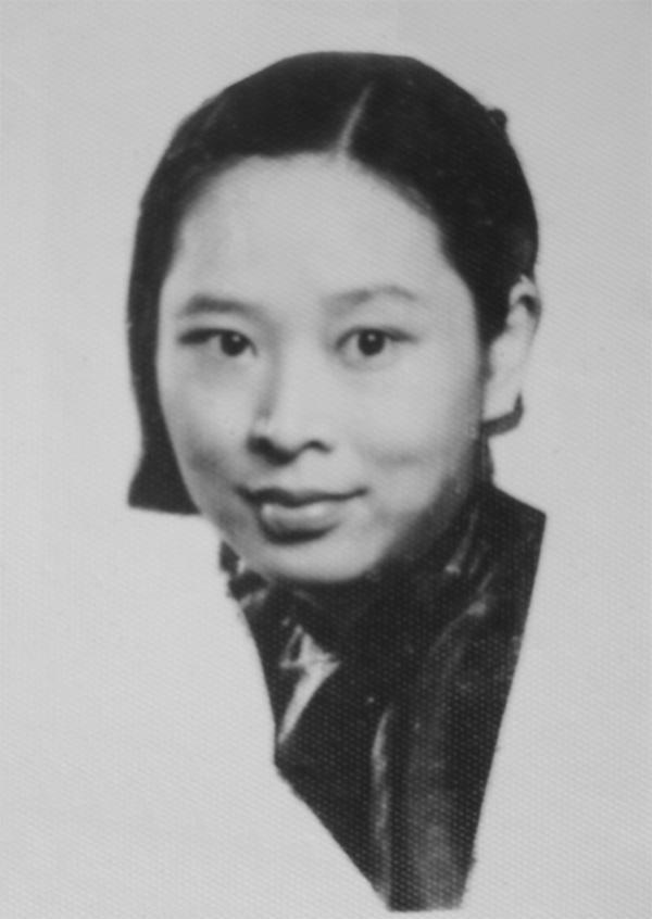 黃埔軍校最美女兵，給兩位正國級(jí)當(dāng)過秘書，丈夫也是正國級(jí)